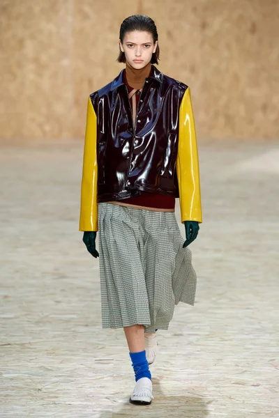 Look 53